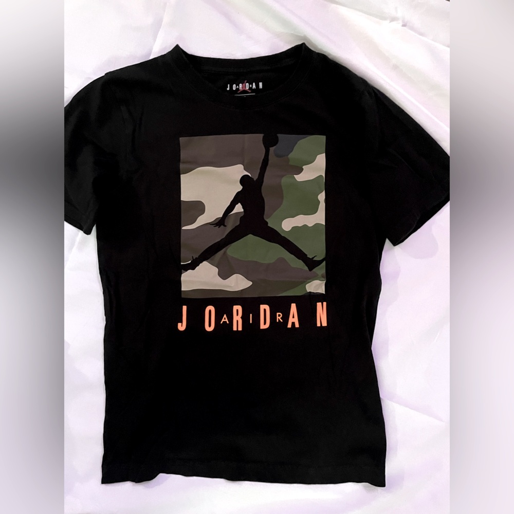 Boys (L) Air Jordan T-shirt